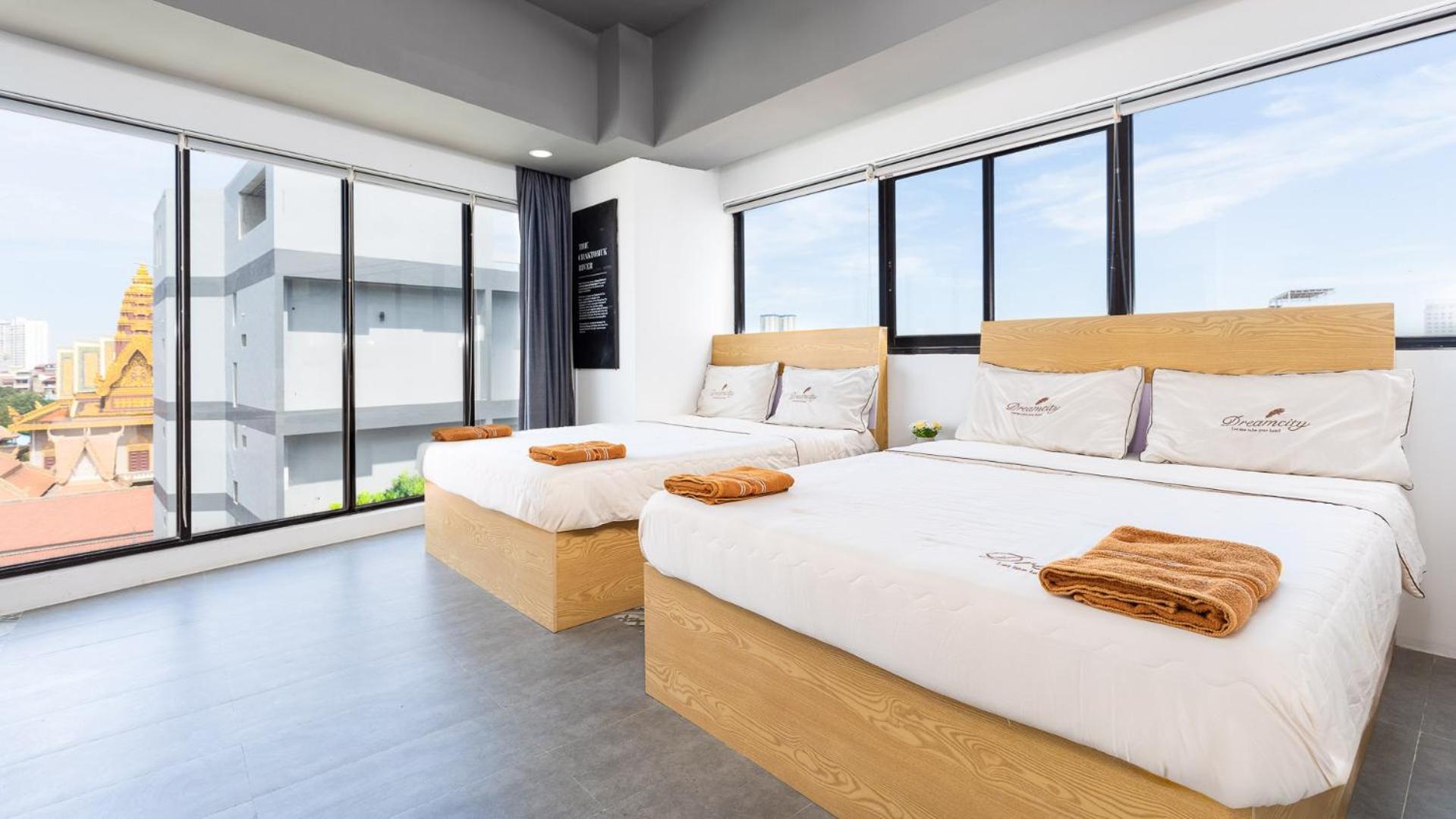 Sky Hotel Central Phnom Penh - Rooms & Apartments Exterior photo