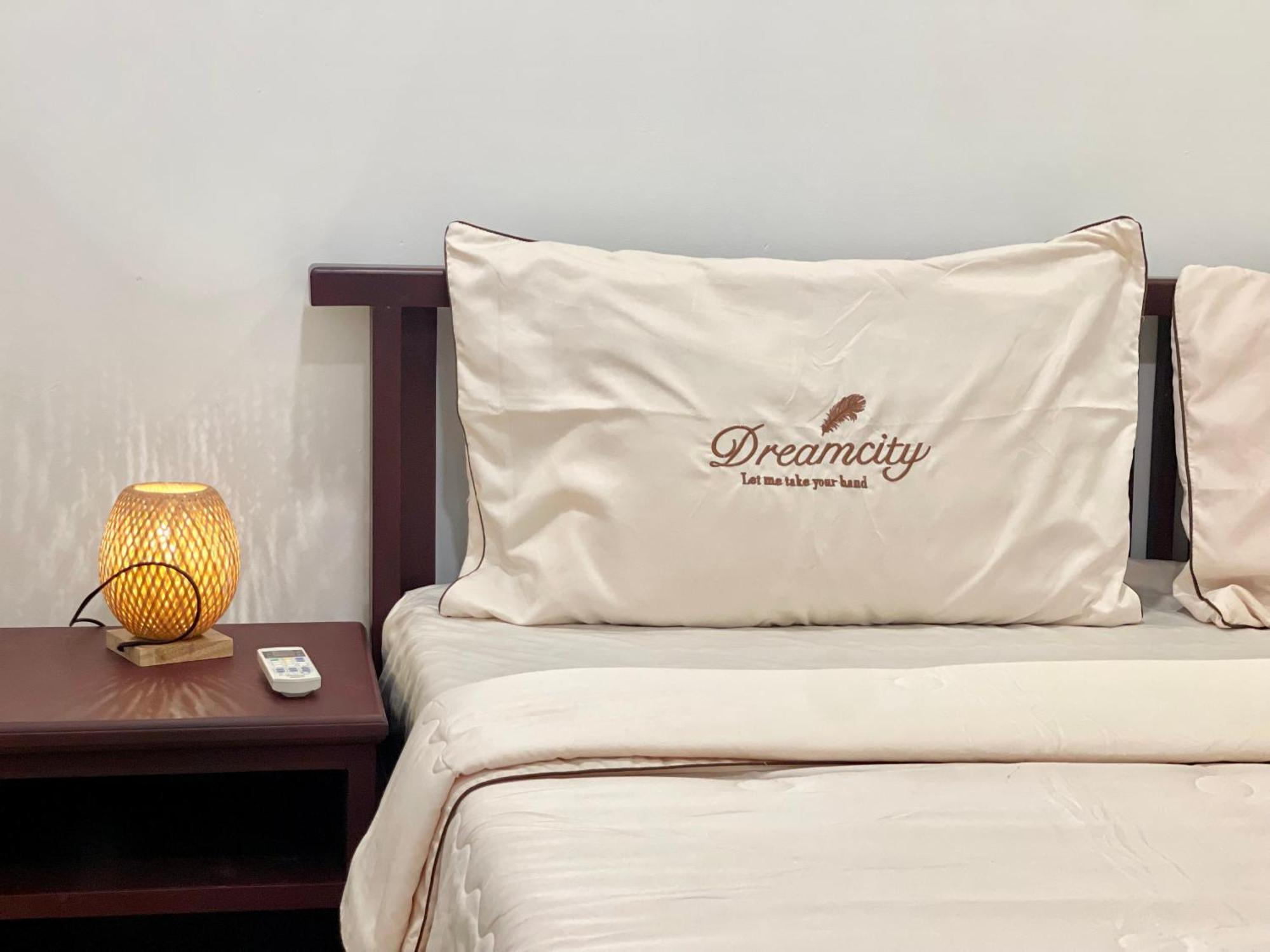 Sky Hotel Central Phnom Penh - Rooms & Apartments Exterior photo