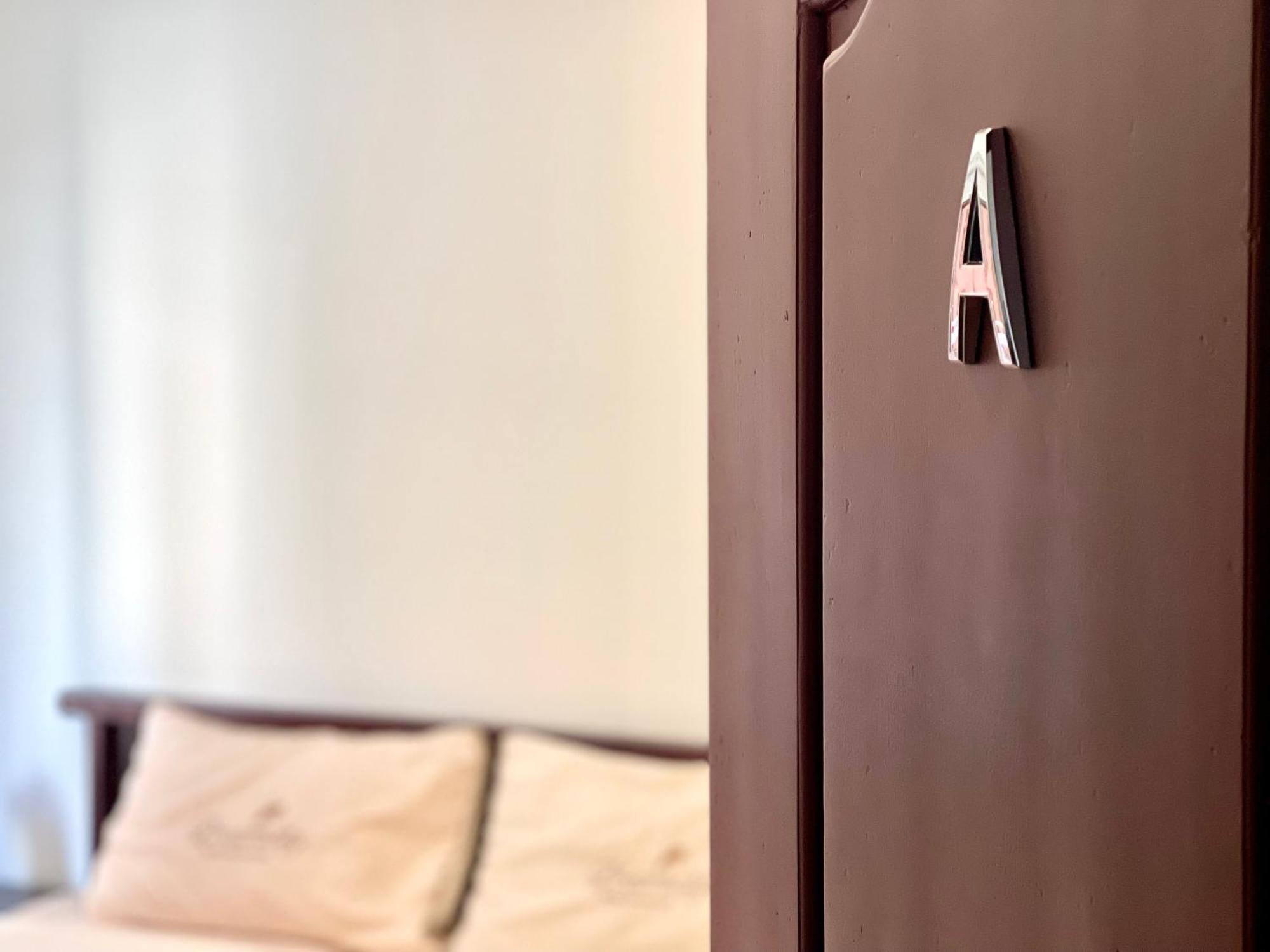 Sky Hotel Central Phnom Penh - Rooms & Apartments Exterior photo